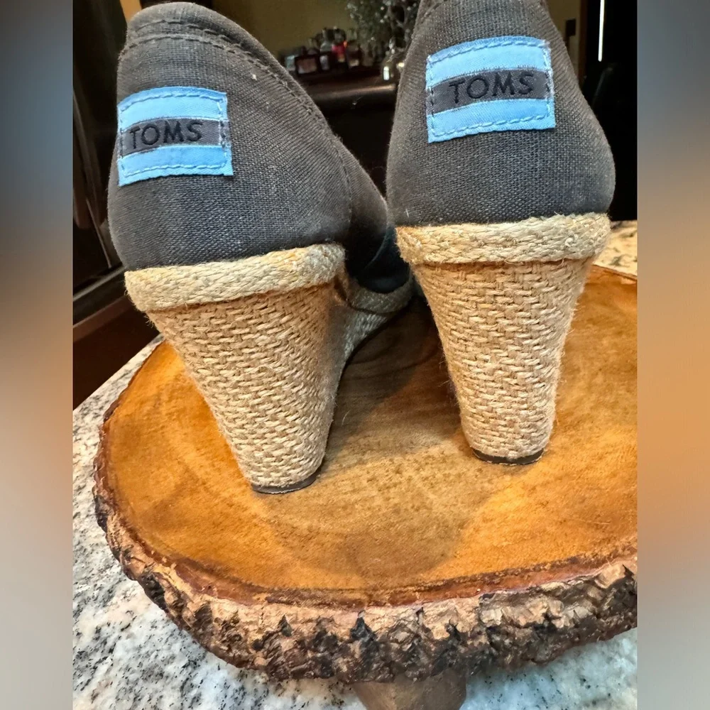 Toms wedge espadrilles